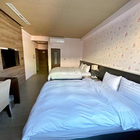 Dlinn Hotel Taichung Extérieur photo