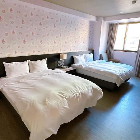 Dlinn Hotel Taichung Extérieur photo