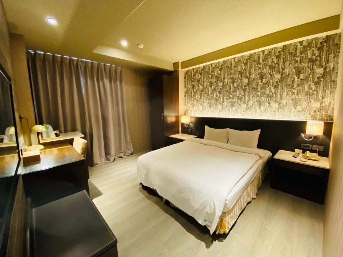 Dlinn Hotel Taichung Extérieur photo