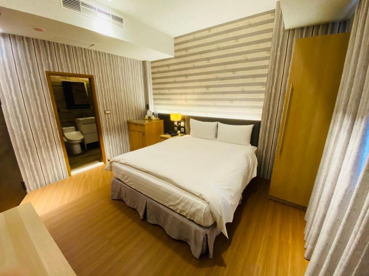 Dlinn Hotel Taichung Extérieur photo