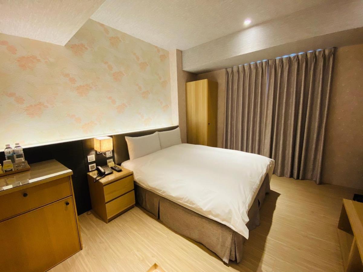 Dlinn Hotel Taichung Extérieur photo