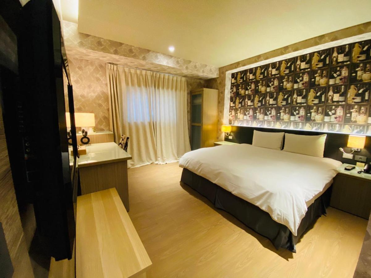 Dlinn Hotel Taichung Extérieur photo