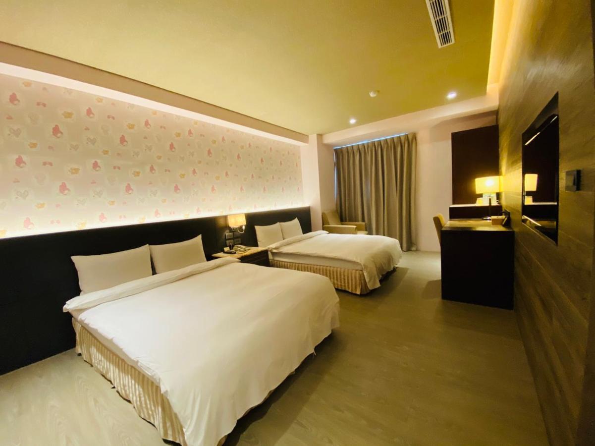 Dlinn Hotel Taichung Extérieur photo