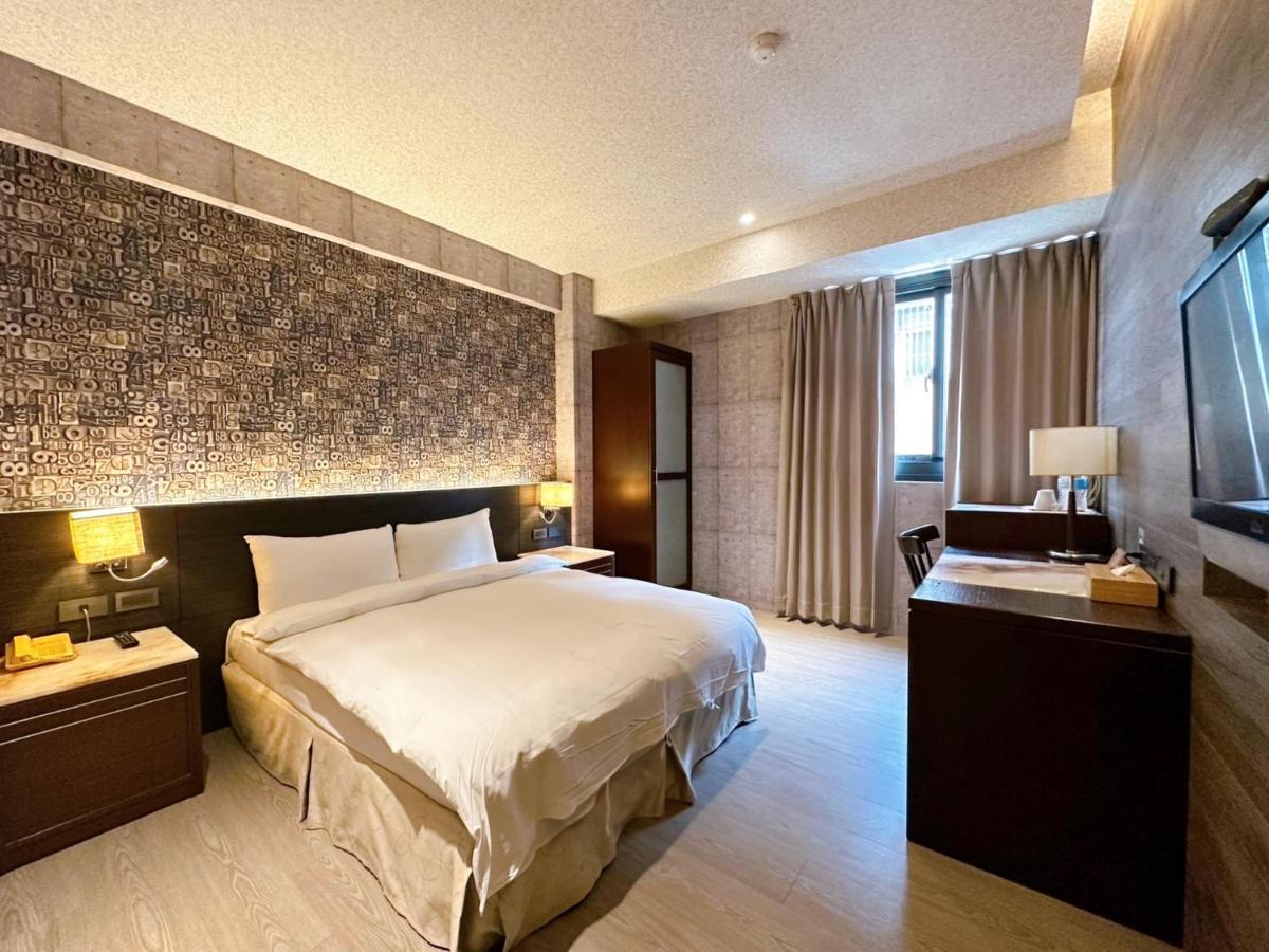 Dlinn Hotel Taichung Extérieur photo
