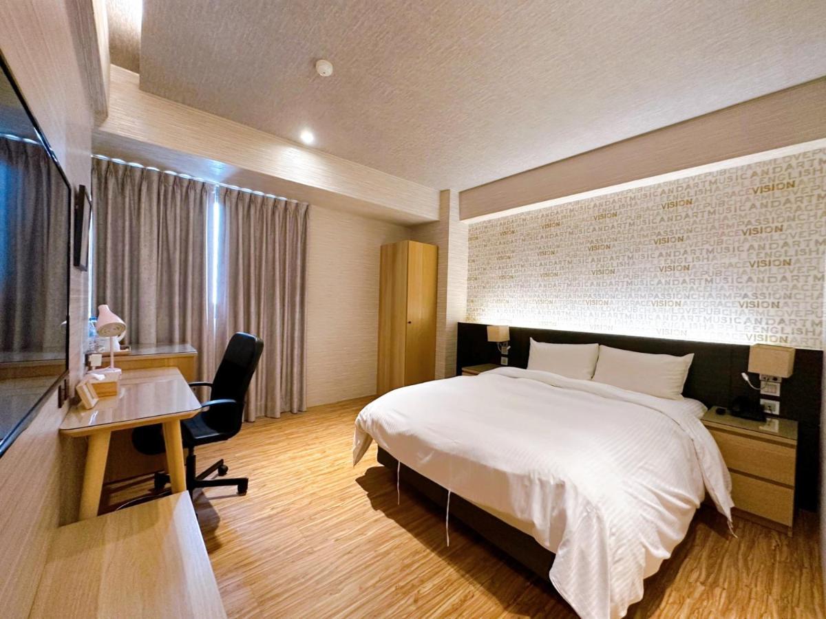 Dlinn Hotel Taichung Extérieur photo