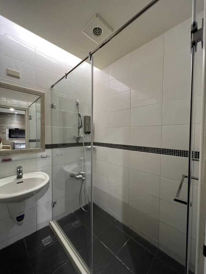 Dlinn Hotel Taichung Extérieur photo