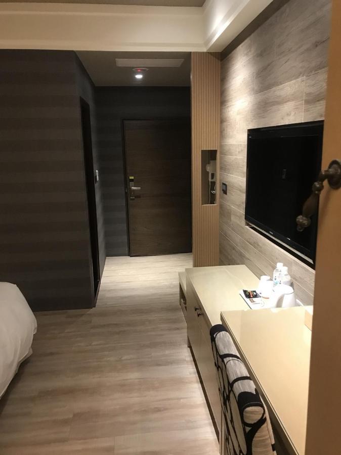 Dlinn Hotel Taichung Extérieur photo